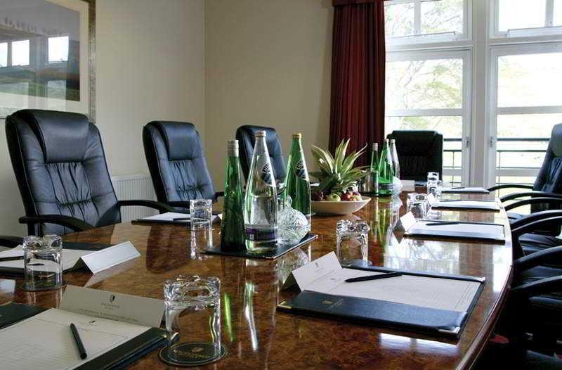 Macdonald Cardrona Hotel, Golf & Spa Peebles Eksteriør billede