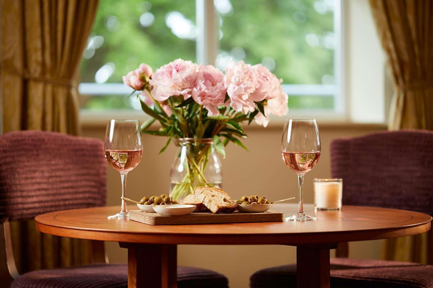 Macdonald Cardrona Hotel, Golf & Spa Peebles Eksteriør billede