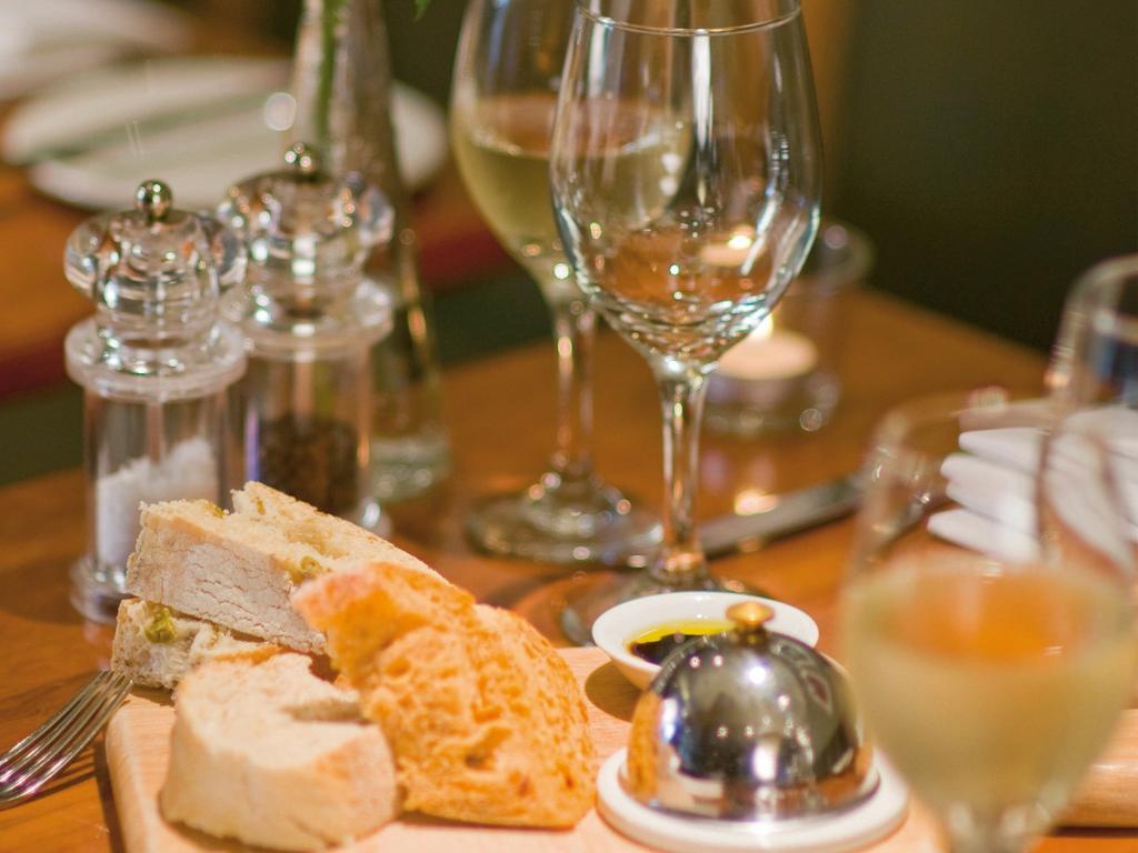 Macdonald Cardrona Hotel, Golf & Spa Peebles Eksteriør billede